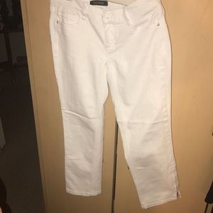 White House black market skinny pants nwot